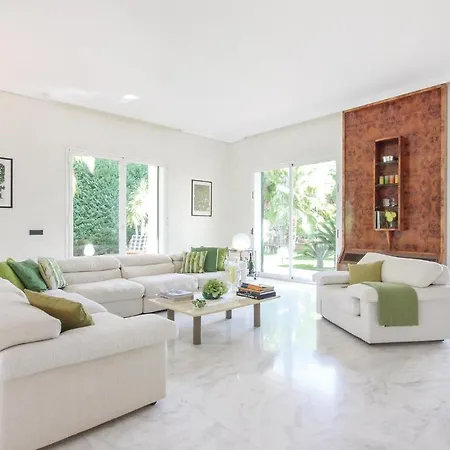 House * Comiso